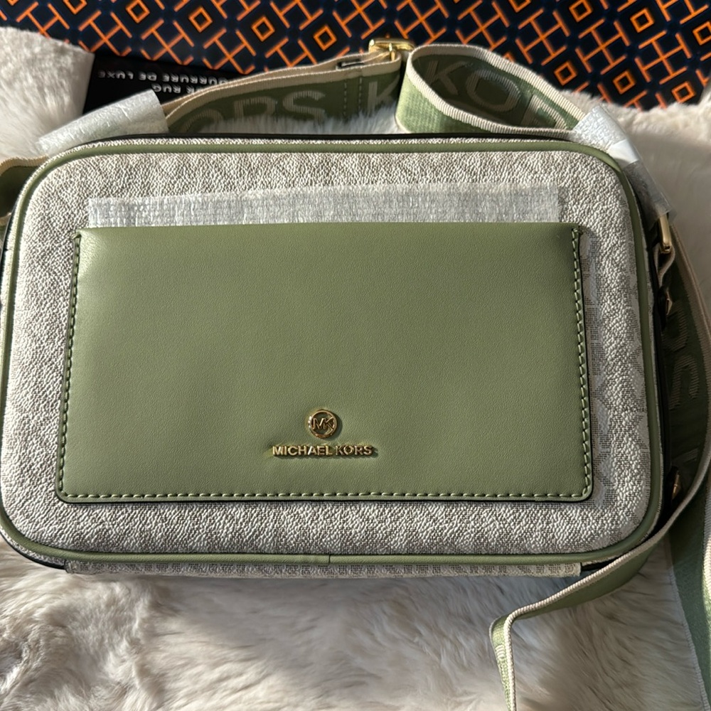 Brandnew Michael Kors Camera Bag